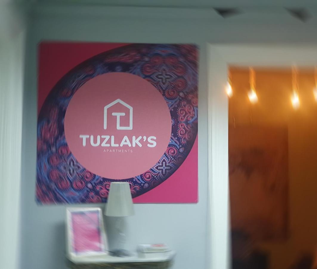 Spacious Tuzlaks Apartments Sarajevo Ferhadija 外观 照片