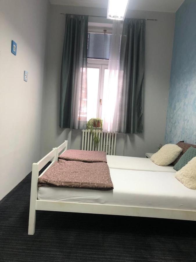 Spacious Tuzlaks Apartments Sarajevo Ferhadija 外观 照片