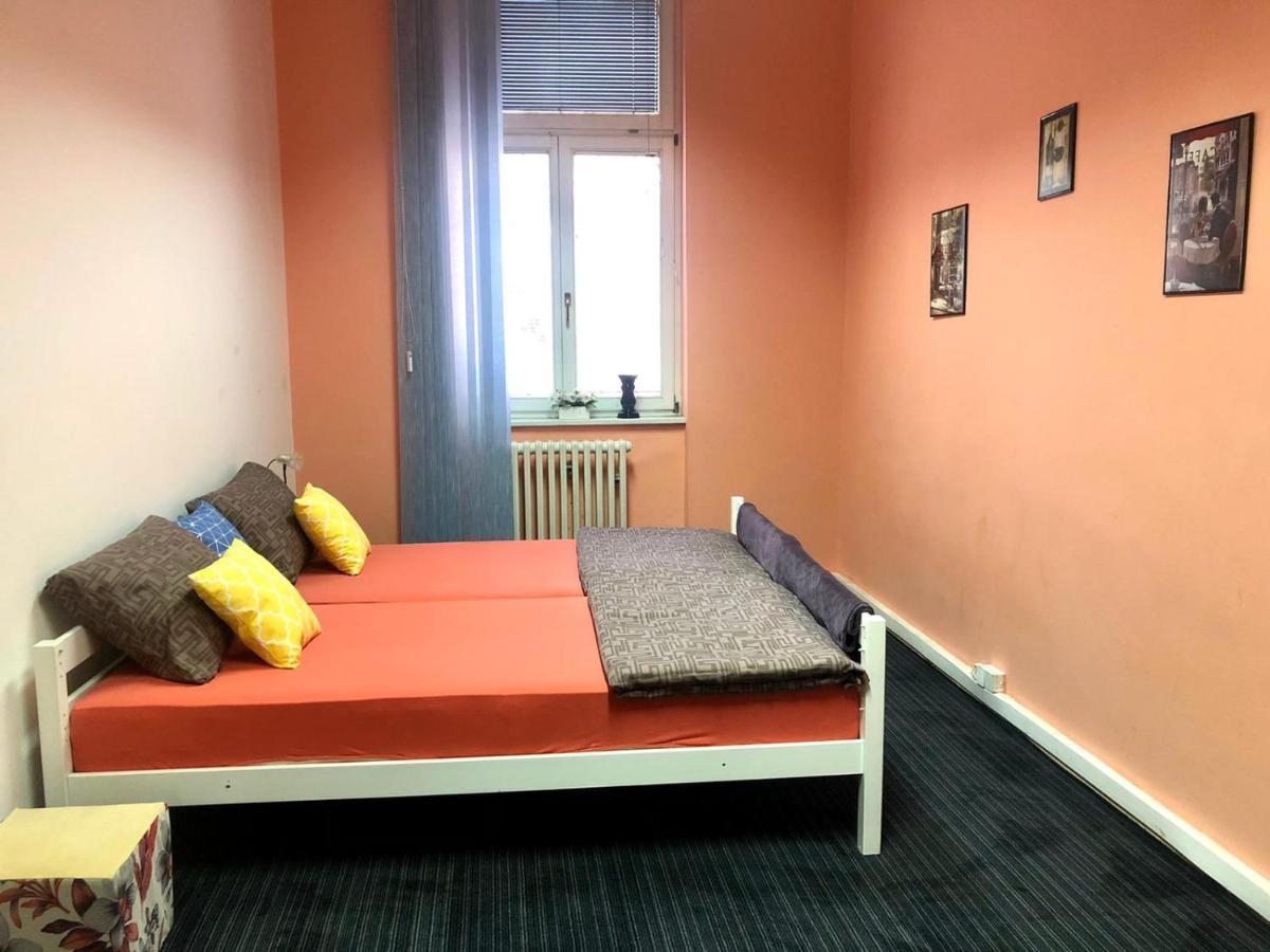 Spacious Tuzlaks Apartments Sarajevo Ferhadija 外观 照片