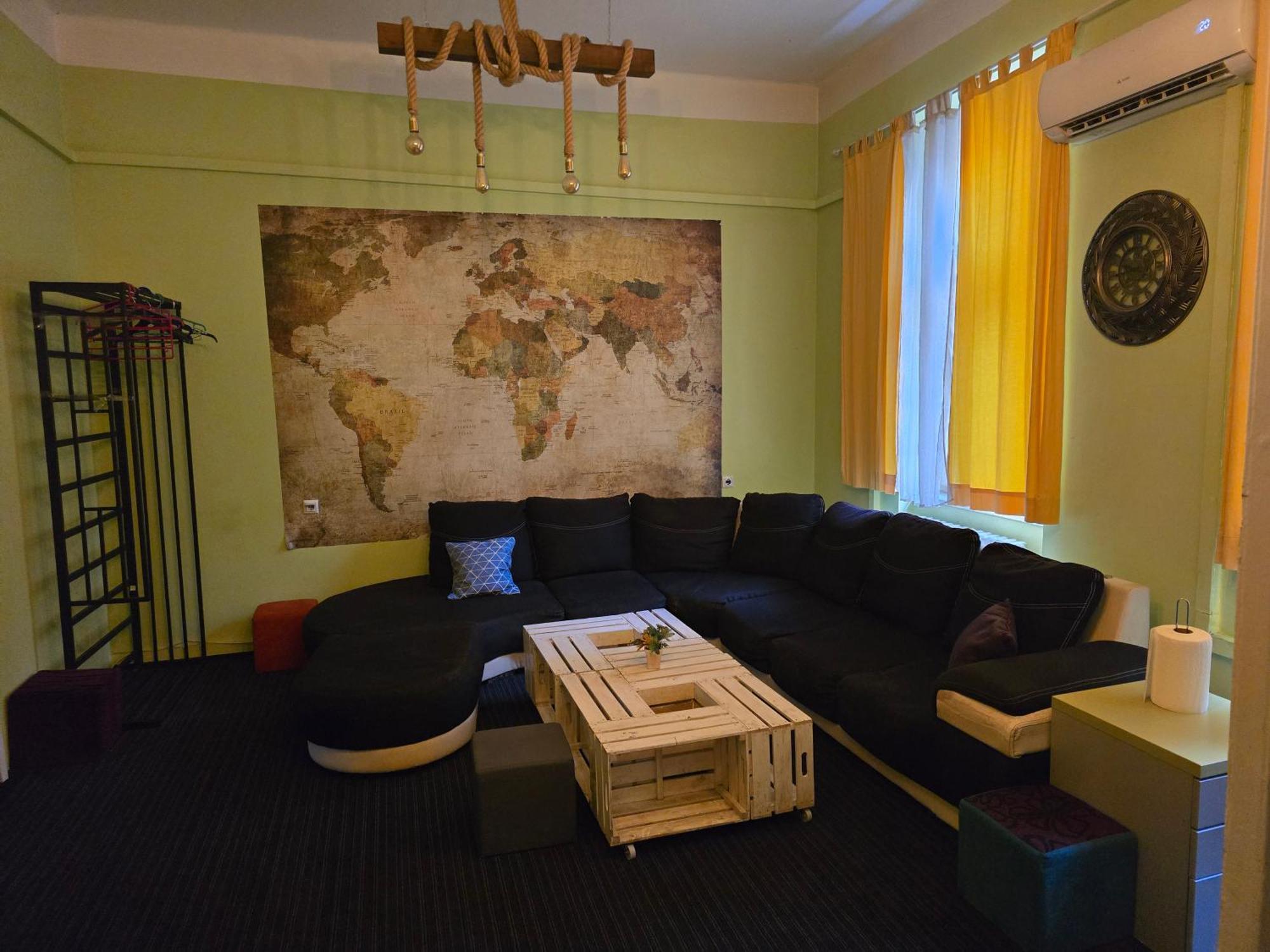 Spacious Tuzlaks Apartments Sarajevo Ferhadija 外观 照片